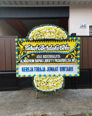 Papan Bunga Duka di Kwarakan